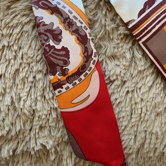 🆕 Gorgeous Twilly Scarf - Picture 2 of 3